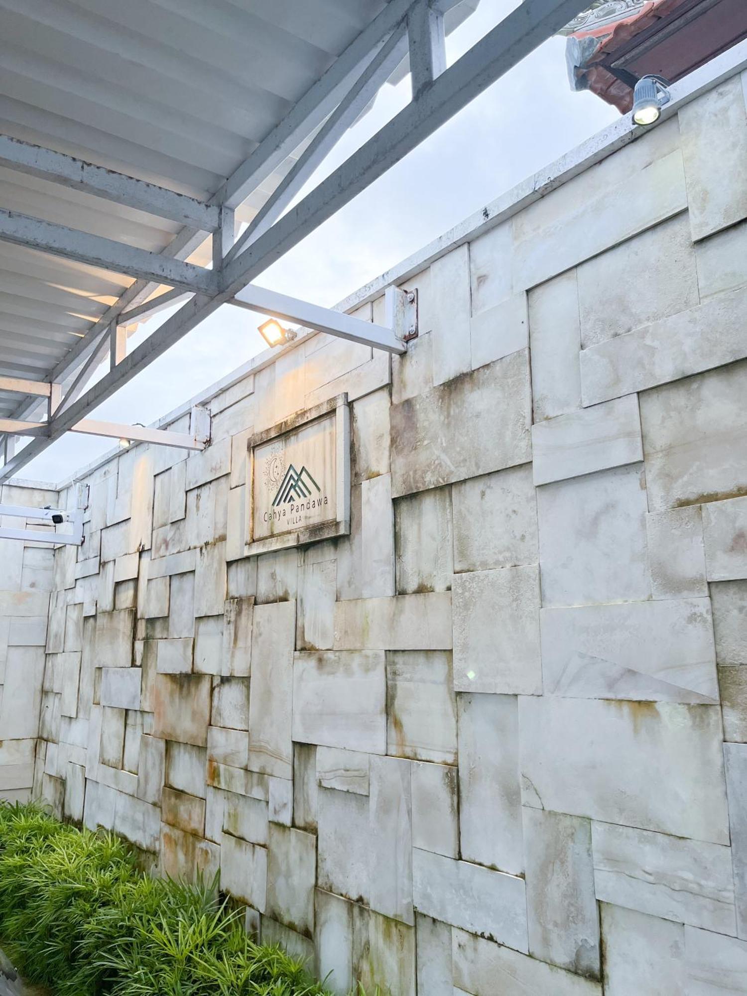 Cahya Pandawa Villa 5 乌干沙 外观 照片